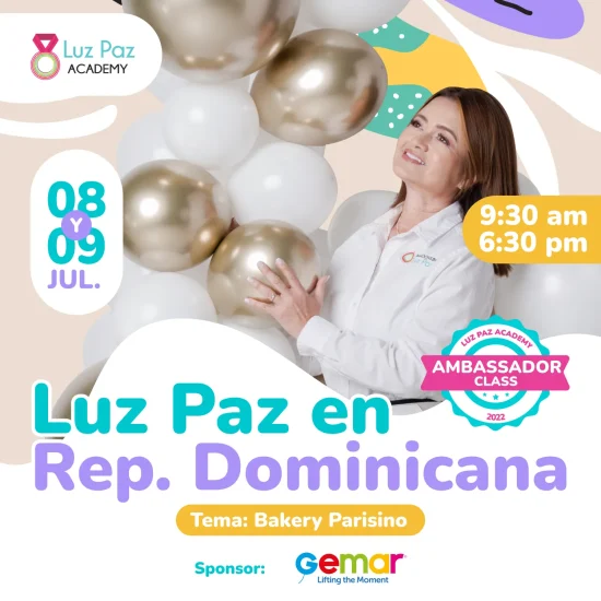 Luz Paz dicta curso de decoración con globos en República Dominicana.